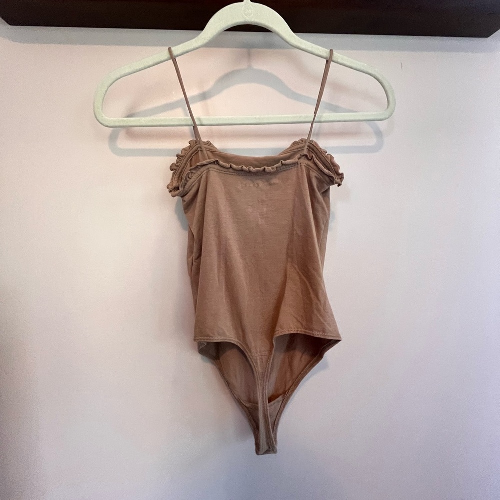 Abercrombie Tan Bodysuit - Picture 4 of 5
